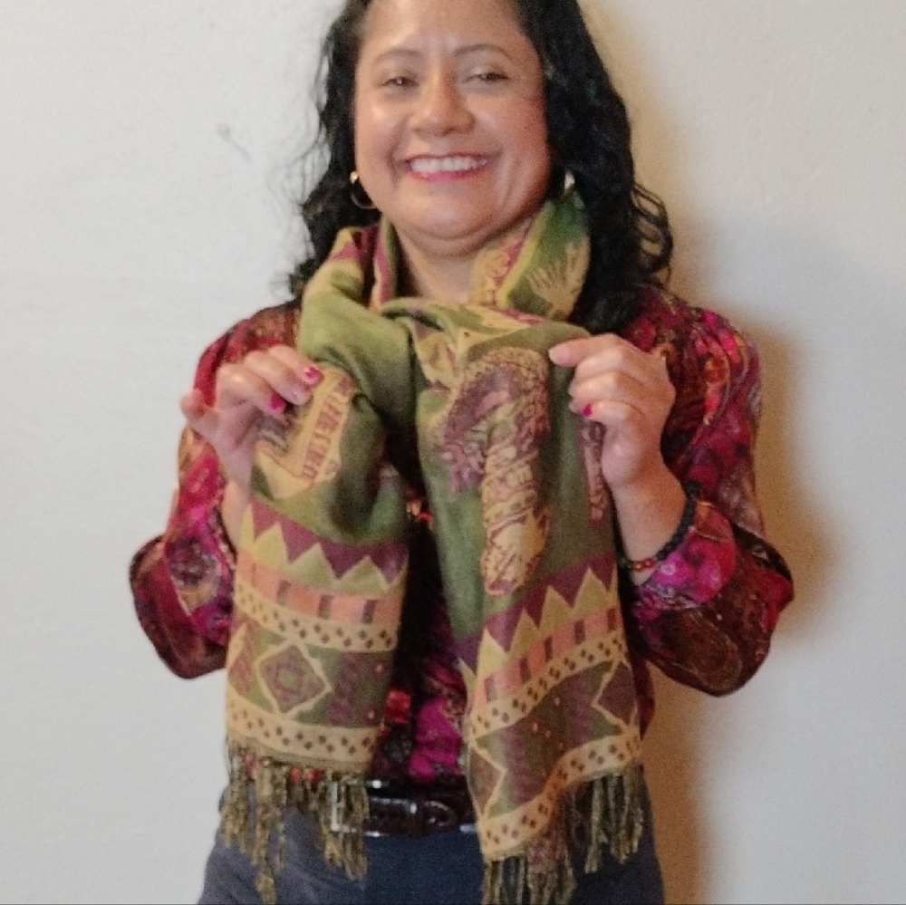 Multicolor Patterned Scarf - Picture 4 of 5